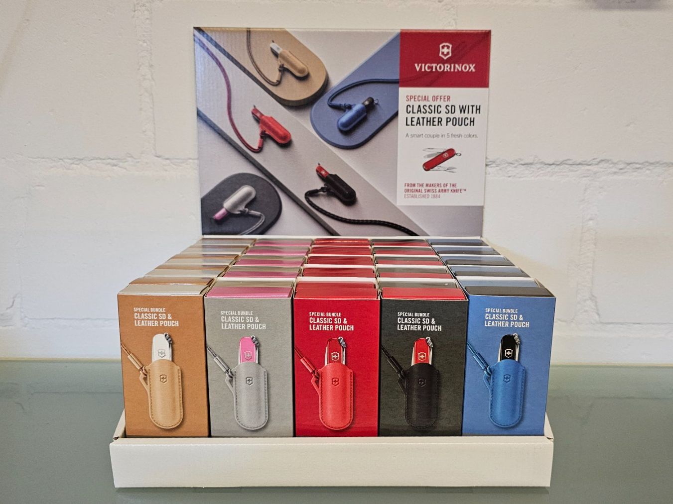 Victorinox Coltelli tascabile: Victorinox Classic SD inkl. Leder - Etui – Nuovo e nell'imballaggio originale da Koppigen venduto da Bracher_Mail-House 8