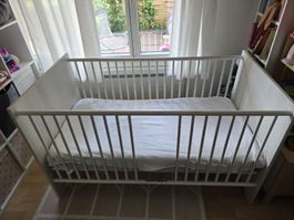 Kinderbett / Babybett