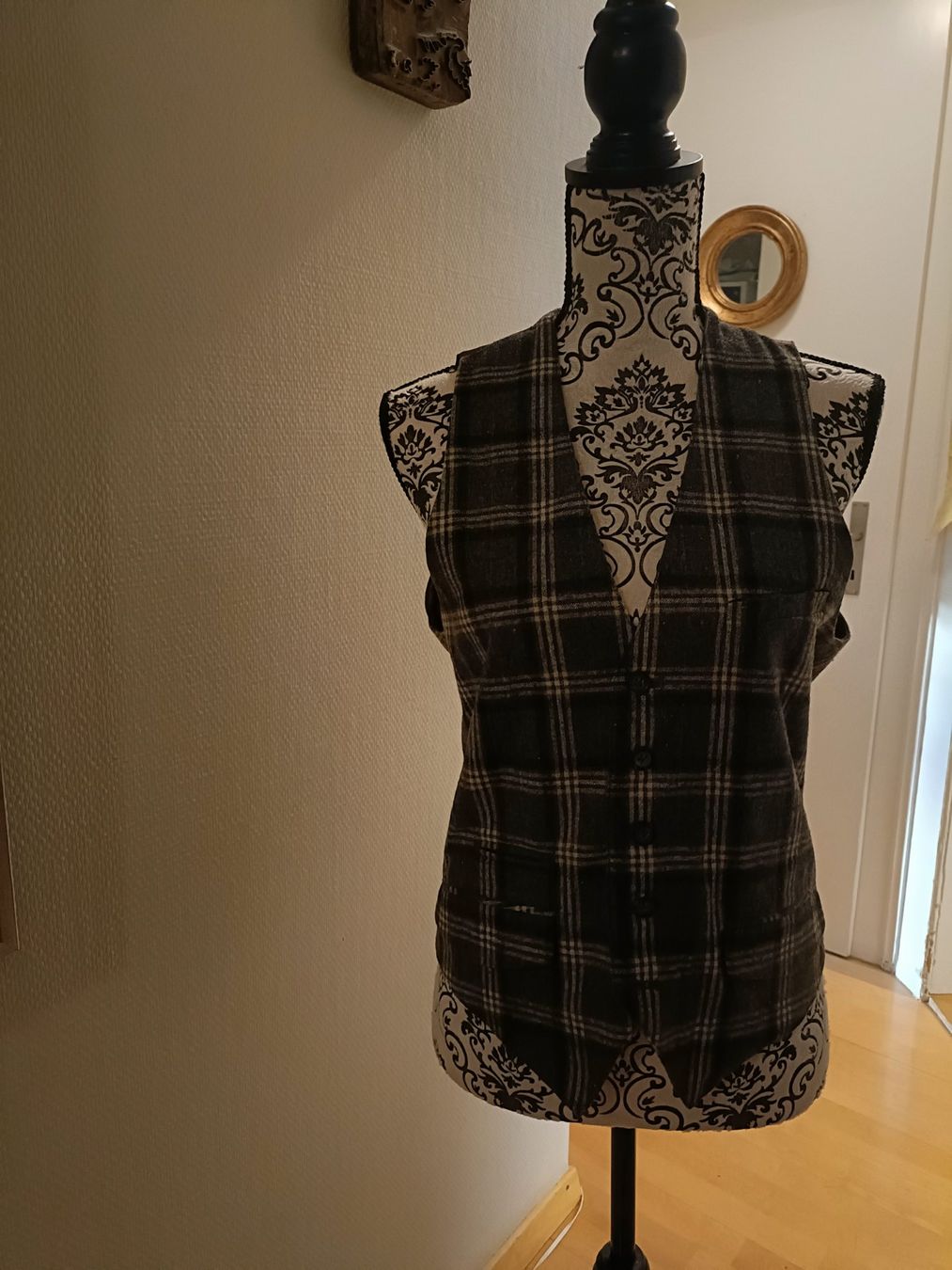 Gilet & Giacche: Gilet – Usato da Schaffhausen venduto da kab_9pzn