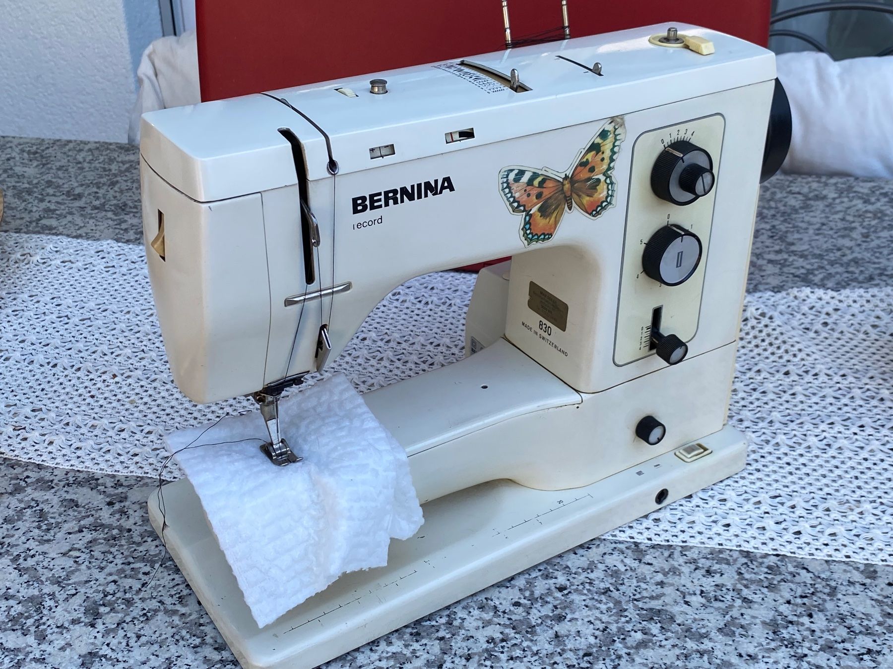 Bernina Macchine da cucire: Bernina 830 Nähmaschine – Usato da Frauenfeld venduto da Peedee-1 2