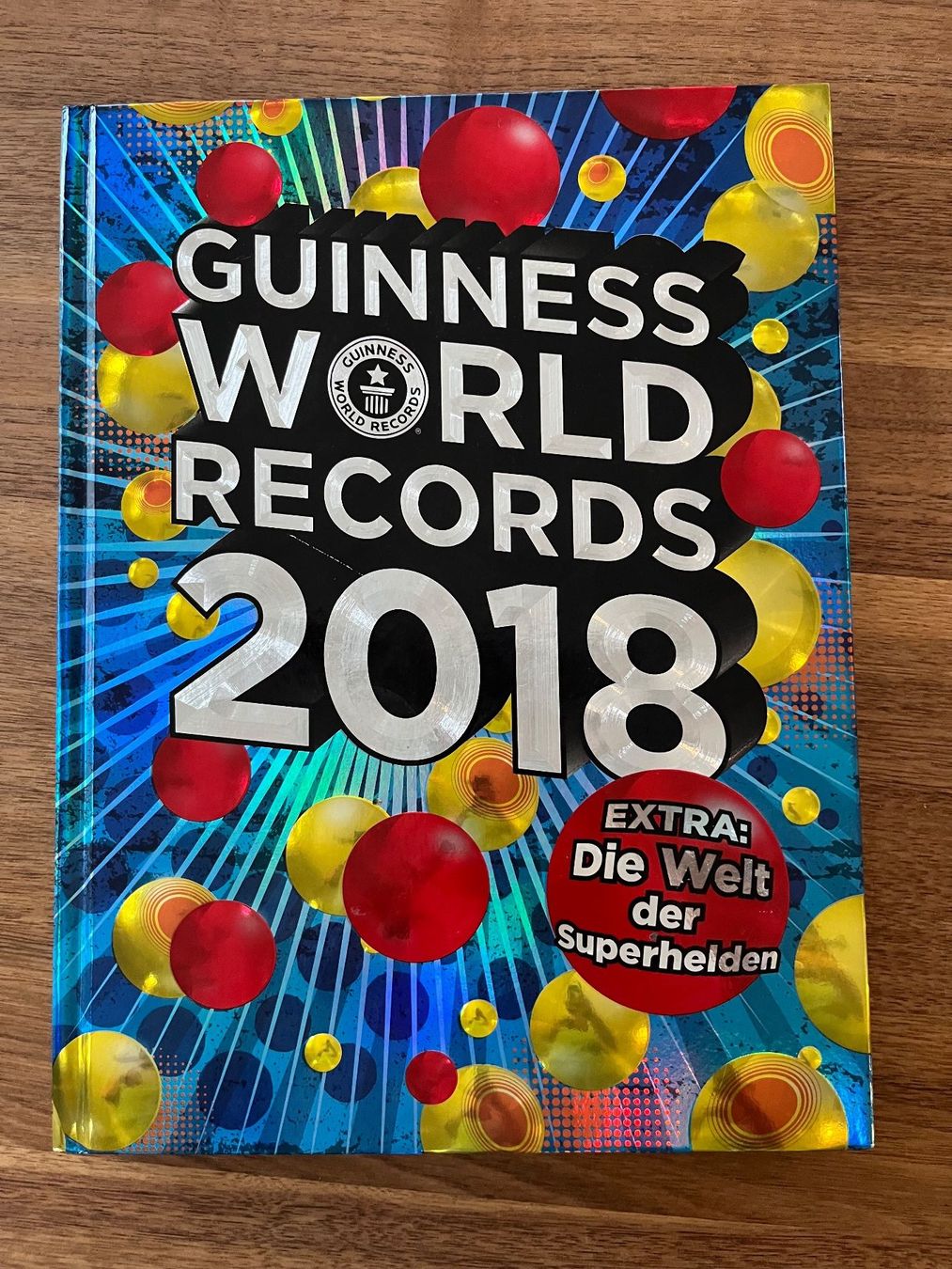 Livres: Guinness World Records 2018 - Superhelden Edition! – D'occasion à Kreuzlingen par zwergli05