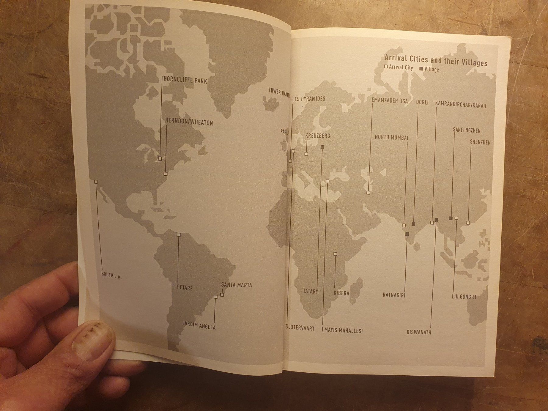Libri: Arrival City - Doug Saunders – Usato da Zürich venduto da loosebone 5
