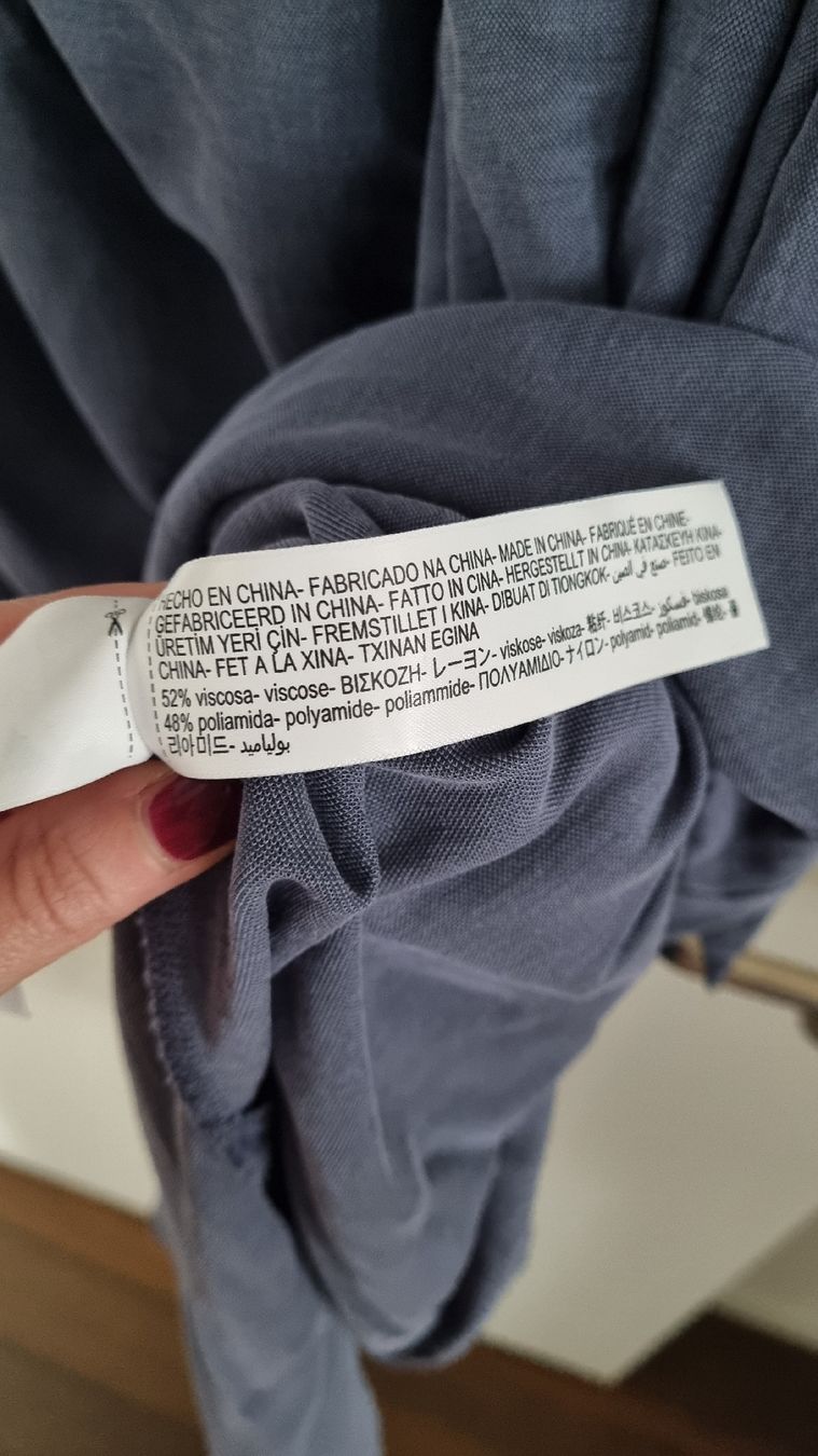 Massimo Dutti Kleider: Massimo Dutti Wickelkleid, blau Grösse S – Gebraucht aus Belp von sfanny88 2