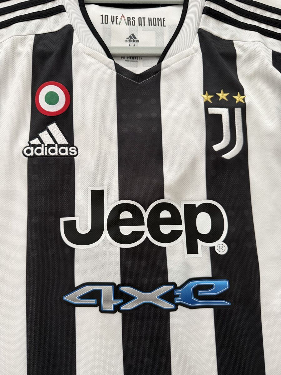 Adidas Leibchen & Hosen: Juventus 2021/22 Heim Adidas – Gebraucht aus Meggen von Patti_ 2