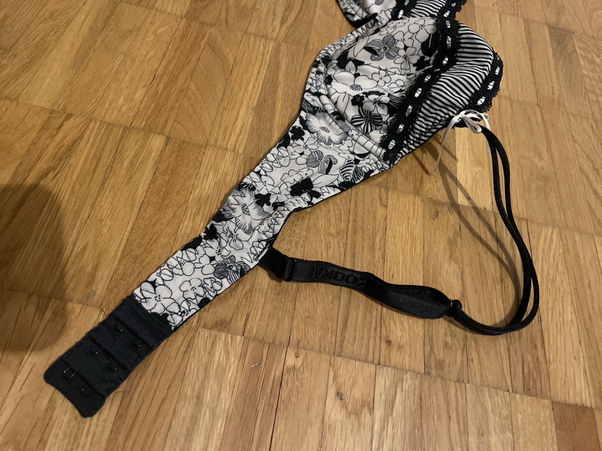 Kookai Altra biancheria intima: Soutien-gorge – Nuovo (secondo la descrizione) da Pont-de-la-Morge (Sion) venduto da hel_bh28 1