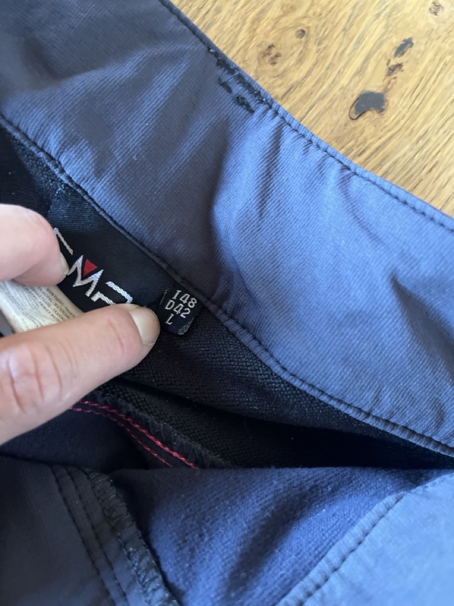 CMP Pantaloni: CMP Wanderhose L – Usato da Balmberg venduto da Berglihof 2