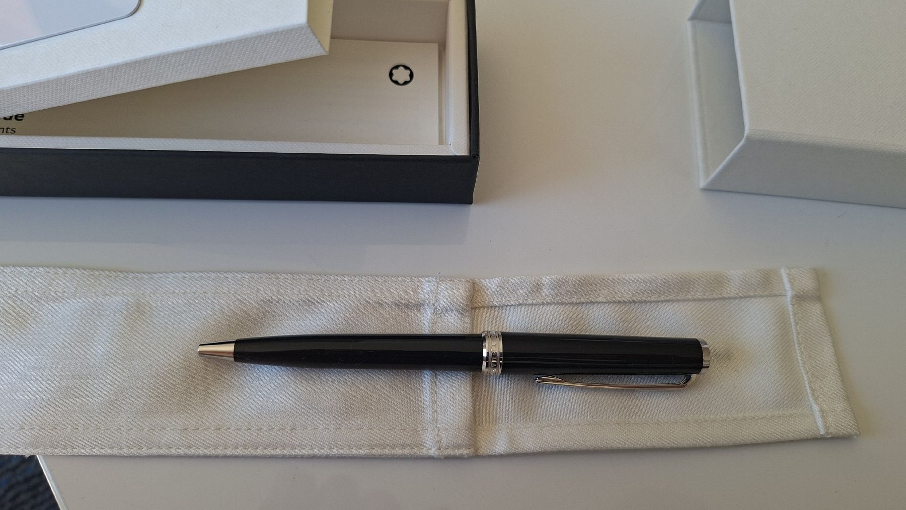 Montblanc Penna & Evidenziatori: MontBlanc Pix Ballpoint Black – Nuovo e nell'imballaggio originale da Basel venduto da aur_7dds 1