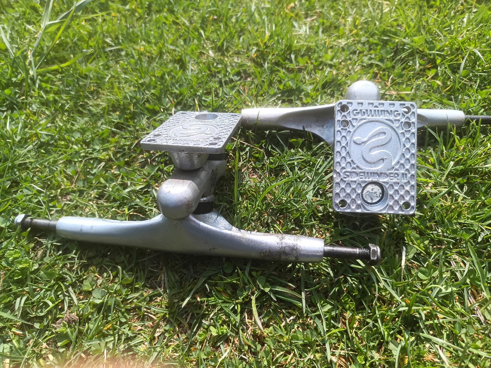 Skateboards: gullwing sidewinder 2 skateboard trucks – Usato da Wädenswil venduto da Mistamovie72