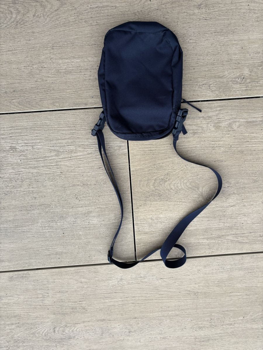 Nike Altro in  Abbigliamento & Accessori: Nike Umhängetasche blau  – Usato da St-Prex venduto da ale_fyz6 3