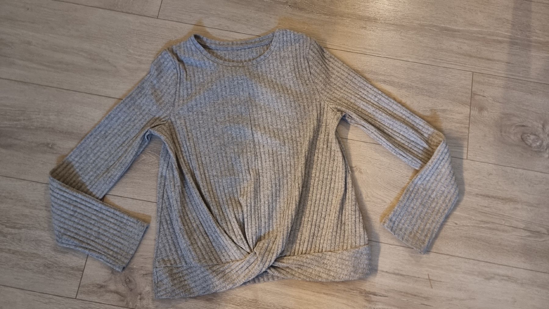 Maglioni & Felpe: Pulli, Mädchen, Gr. 146/152,  – Usato da Wigoltingen venduto da Zuckerfee84