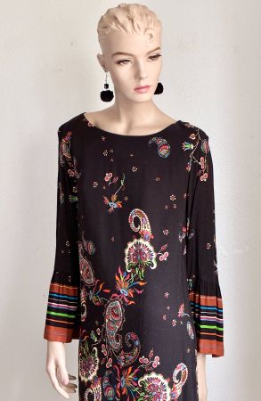Schwarzes Boho Kleid von ANA ALCAZAR