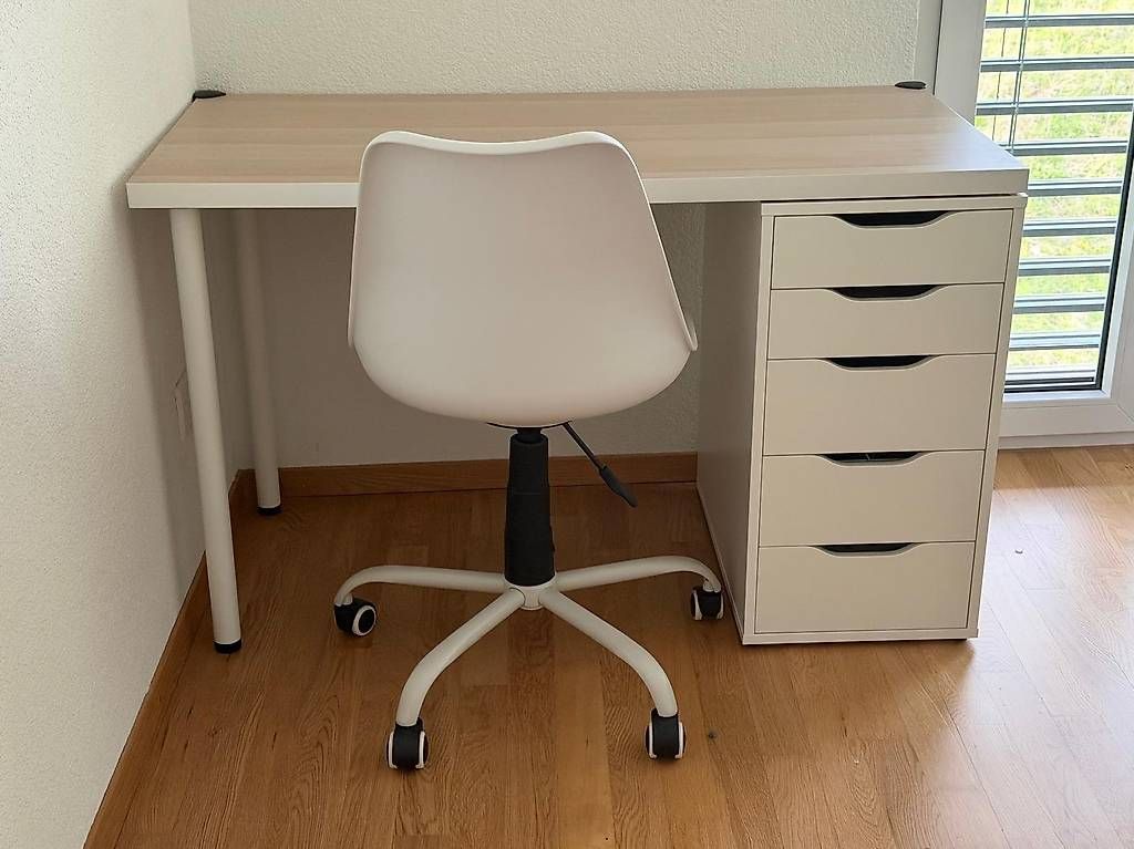 Scrivanie: Bureau et sa chaise – Usato da Corgémont venduto da s.sabaoth 2