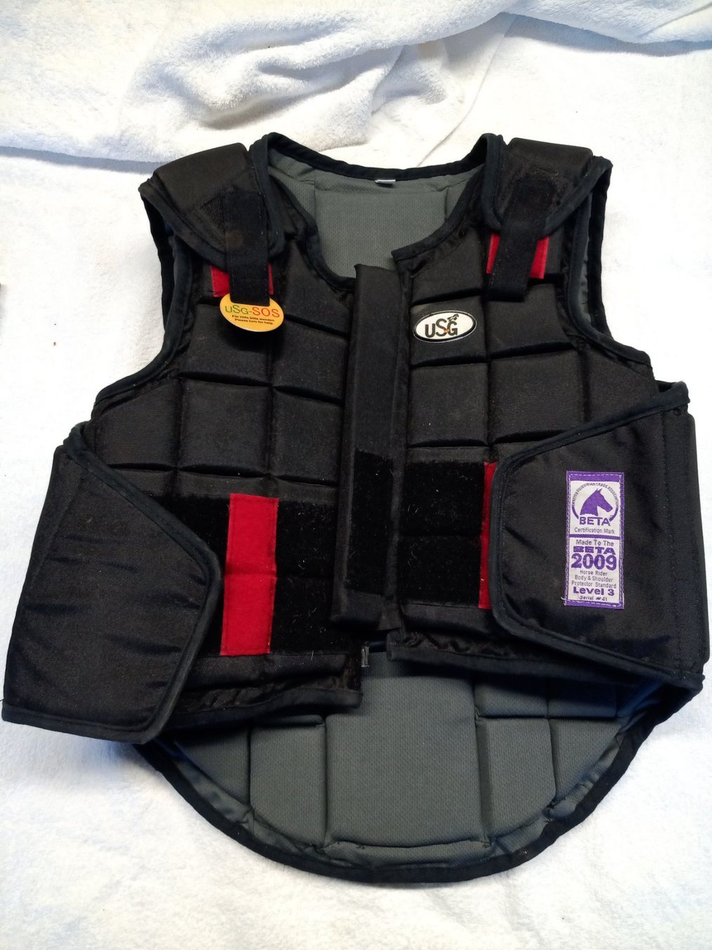 Altro abbigliamento per bambino: Reitsport / Rückenpanzer – Usato da Oberegg venduto da A-Z.Handel.Loehrer