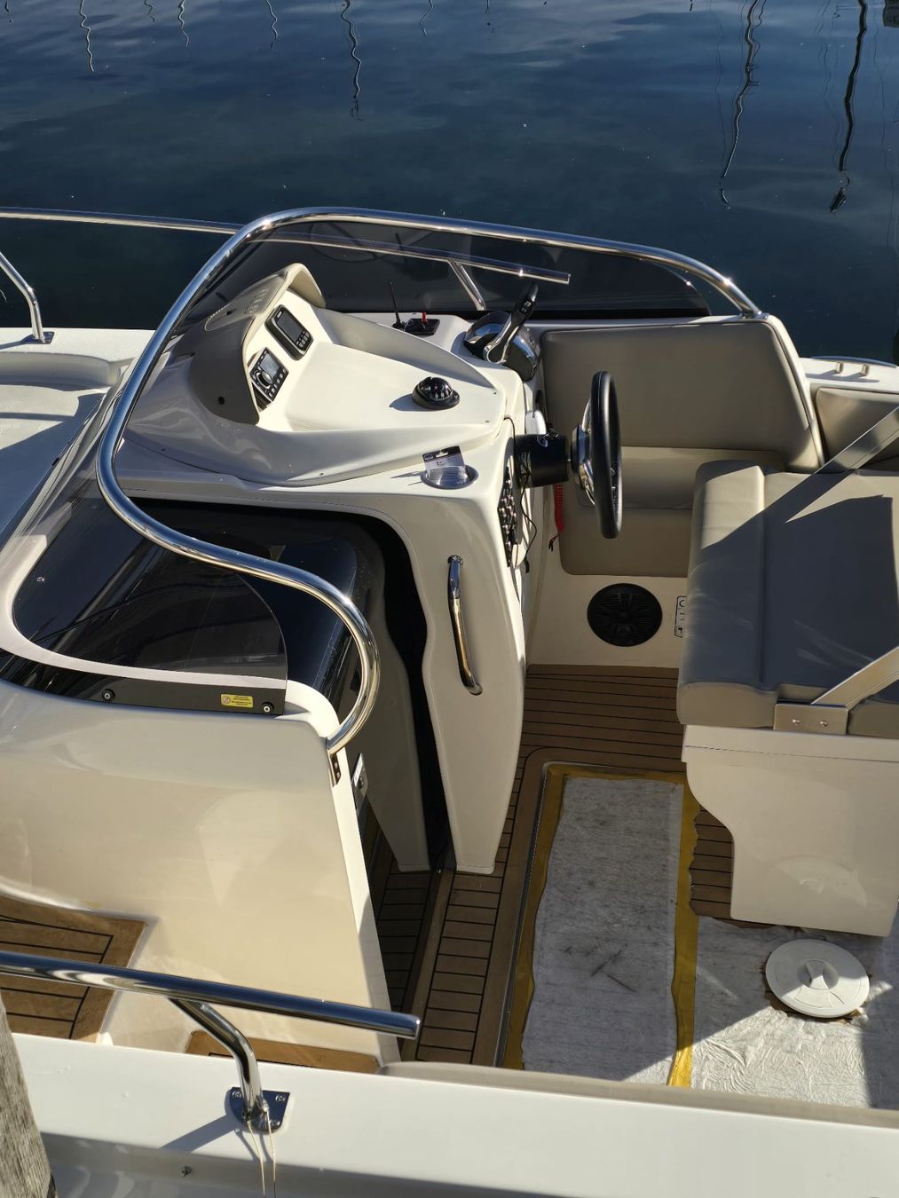Eolo Boote: Motorboot Eolo 730 HBS – Neu und originalverpackt aus Kriens von monte06 4