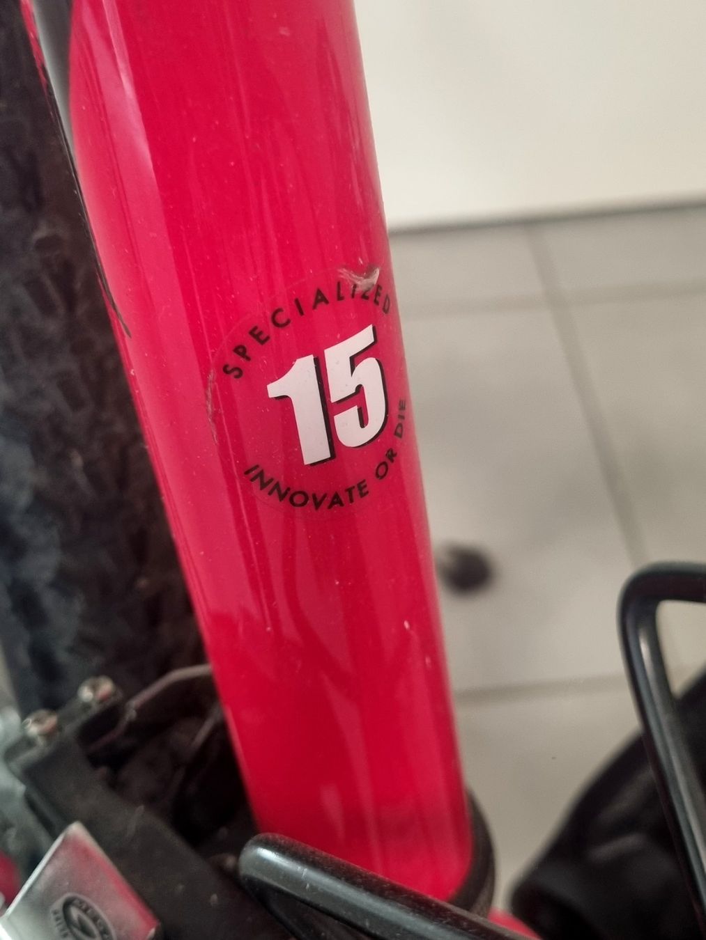 Specialized Velos: Specialized bike NP 1100.- – Gebraucht aus Balgach von  4