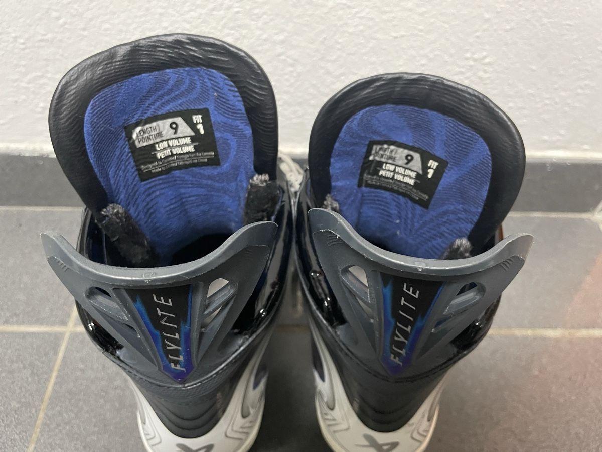 Bauer Pattini da ghiaccio: Bauer Flylite Schlittschuhe Gr9 Fit1 – Usato da Chur venduto da fad_2lp2 1