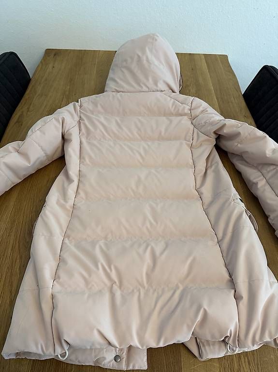 Vestes: Winterjacke Parajumpers – D'occasion à Dübendorf par Ang_Dam 1