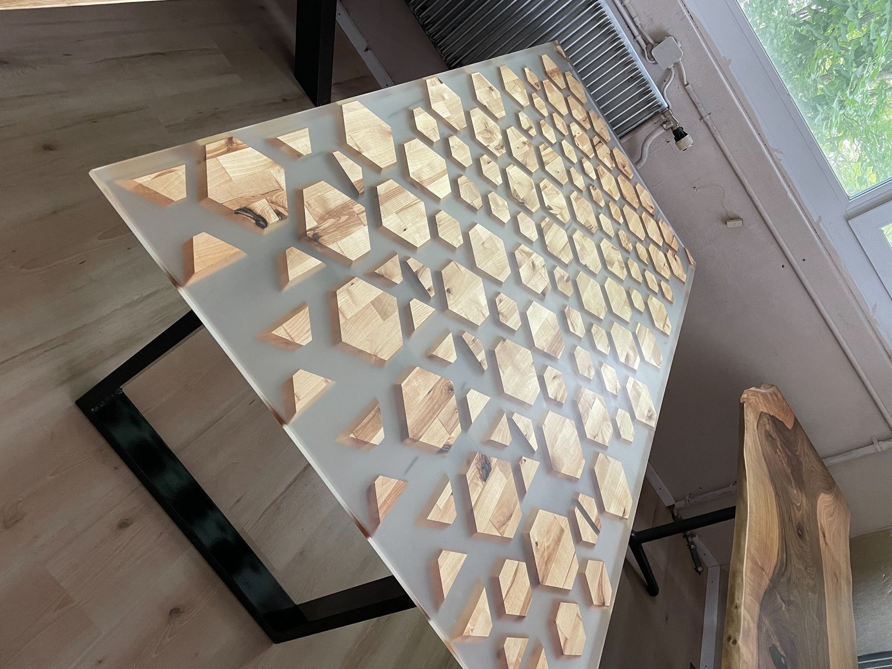 Tables: Esstisch Epoxy – Neuf avec emballage d'origine à Bellach par Eymi05 2