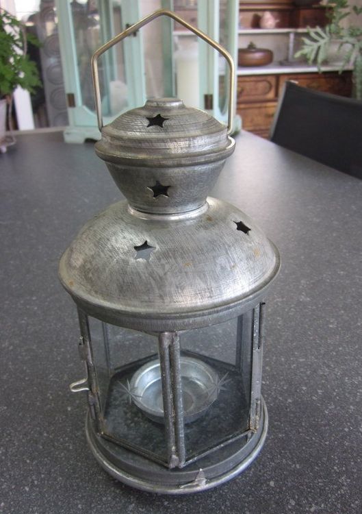 Lanternes: Metall-Windlicht, Laterne, Teelichthalter , Blech/Glas – D'occasion à Bischofszell par raika 2