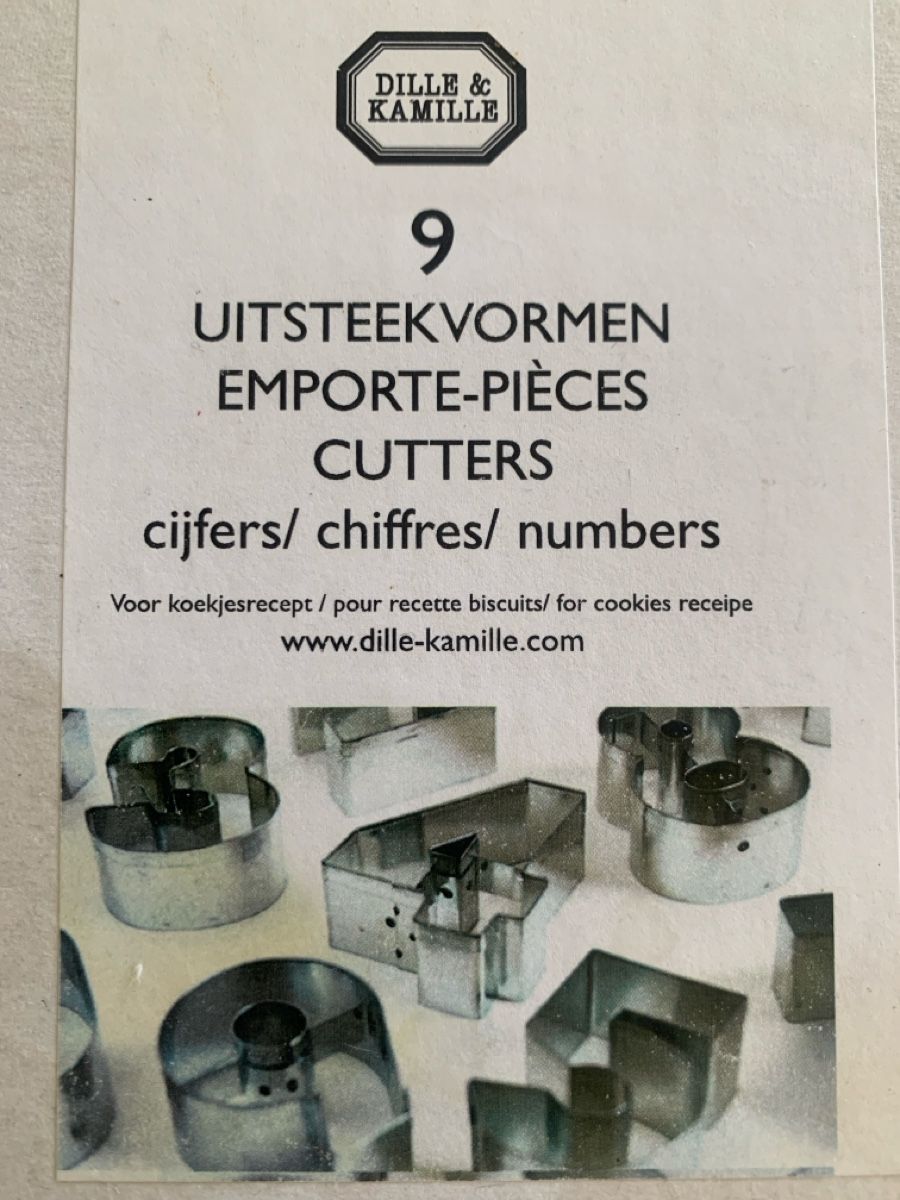 Alle Werkzeuge:  9 Metallic Big Number Cookie Cutters Set – Gebraucht aus Immensee von vgitter