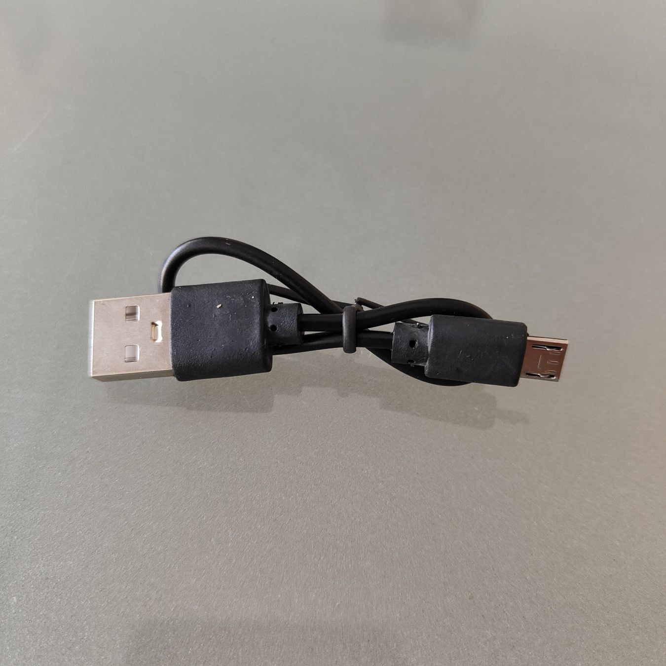 Kabel: USB auf Micro-USB Ladekabel schwarz Neu – Neu (gemäss Beschreibung) aus Trimbach von lysy507777
