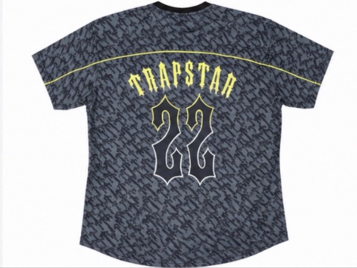 Trapstar Canottiere & Pantaloni: TRAPSTAR TRIKOT – Usato da Sargans venduto da DAILY_VNTD 1