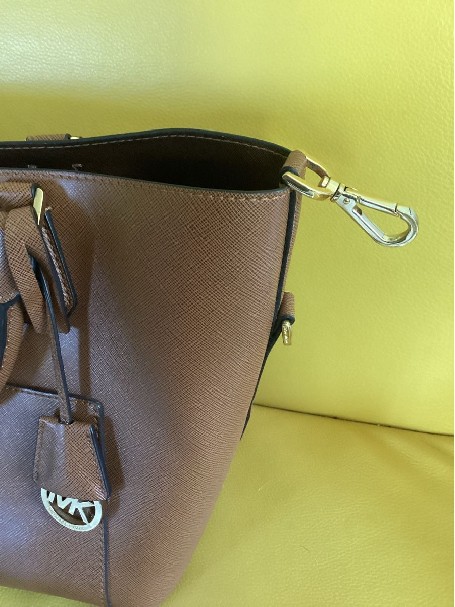 Michael Kors Borse da donna: Schöne Michael Kors Handtasche, braun – Usato da Zürich venduto da Struktur 2