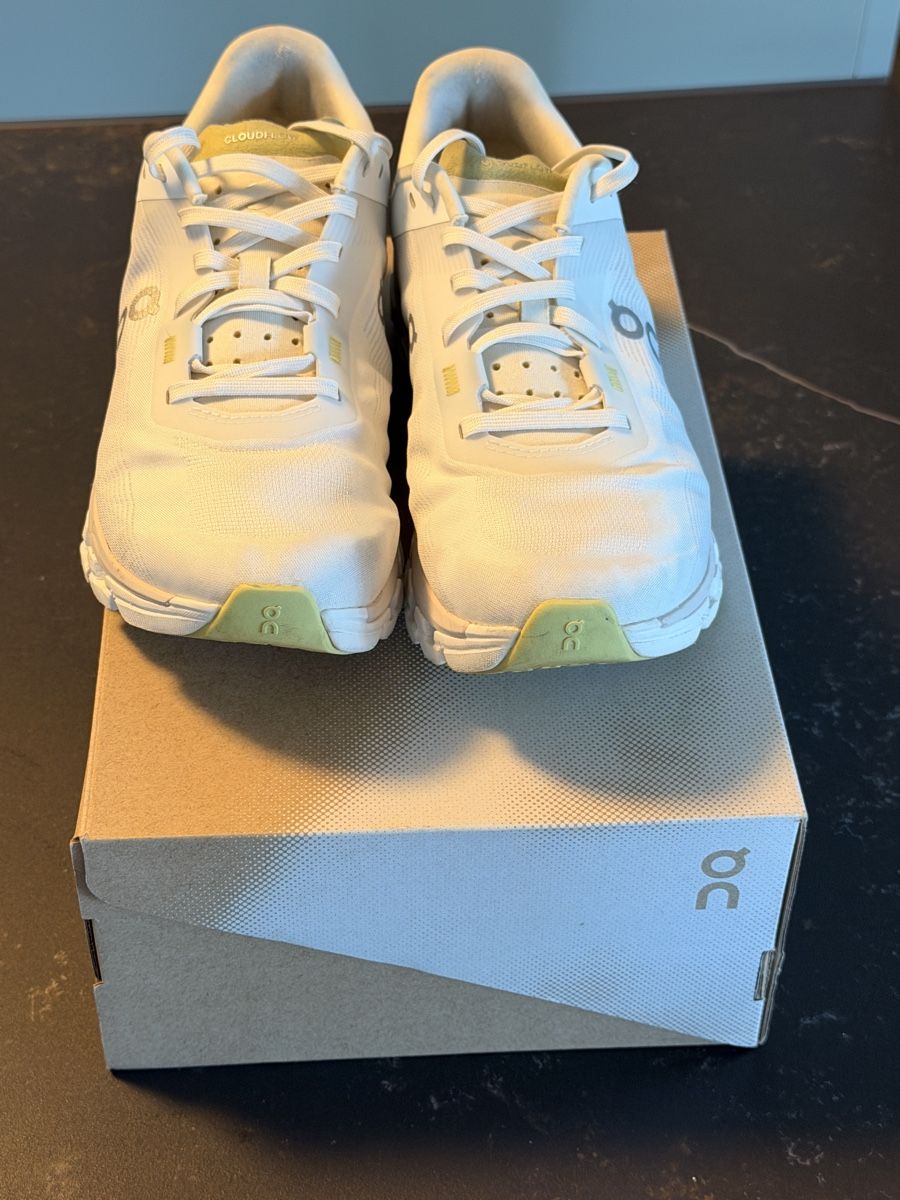 On Scarpe da donna: On cloud  No 38 – Nuovo (secondo la descrizione) da Bern venduto da par_d25j 4