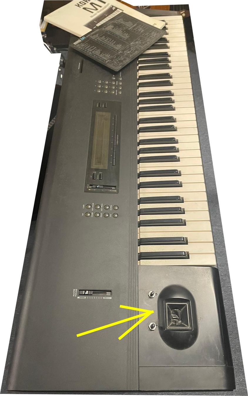Korg Instruments de musique: Korg M1 Workstation - defekt – Défectueux à Schaffhausen par Jove1 2