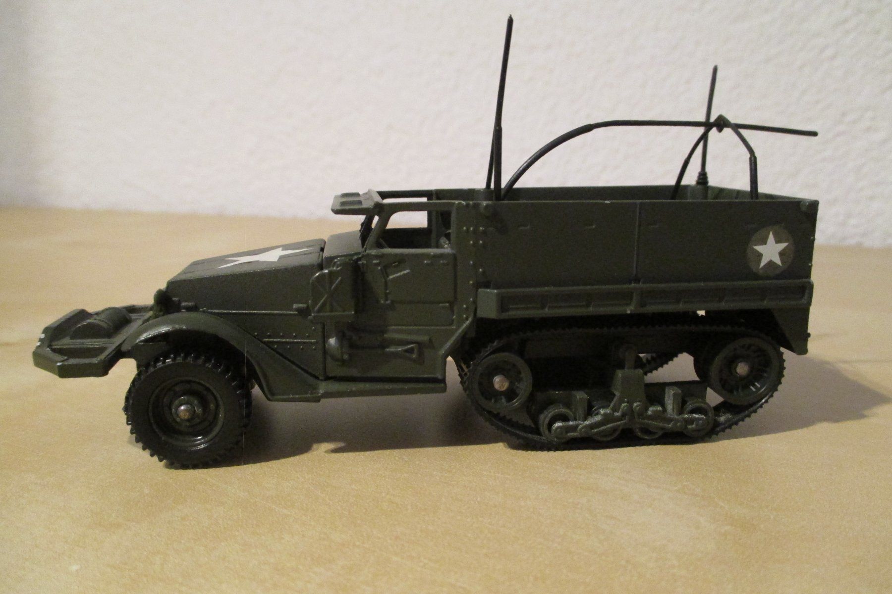 Kits de montage: 2.Weltkrieg US-Army  HALF TRAC M3 – Neuf (Voir description) à Lützelflüh-Goldb par wli_9wqr