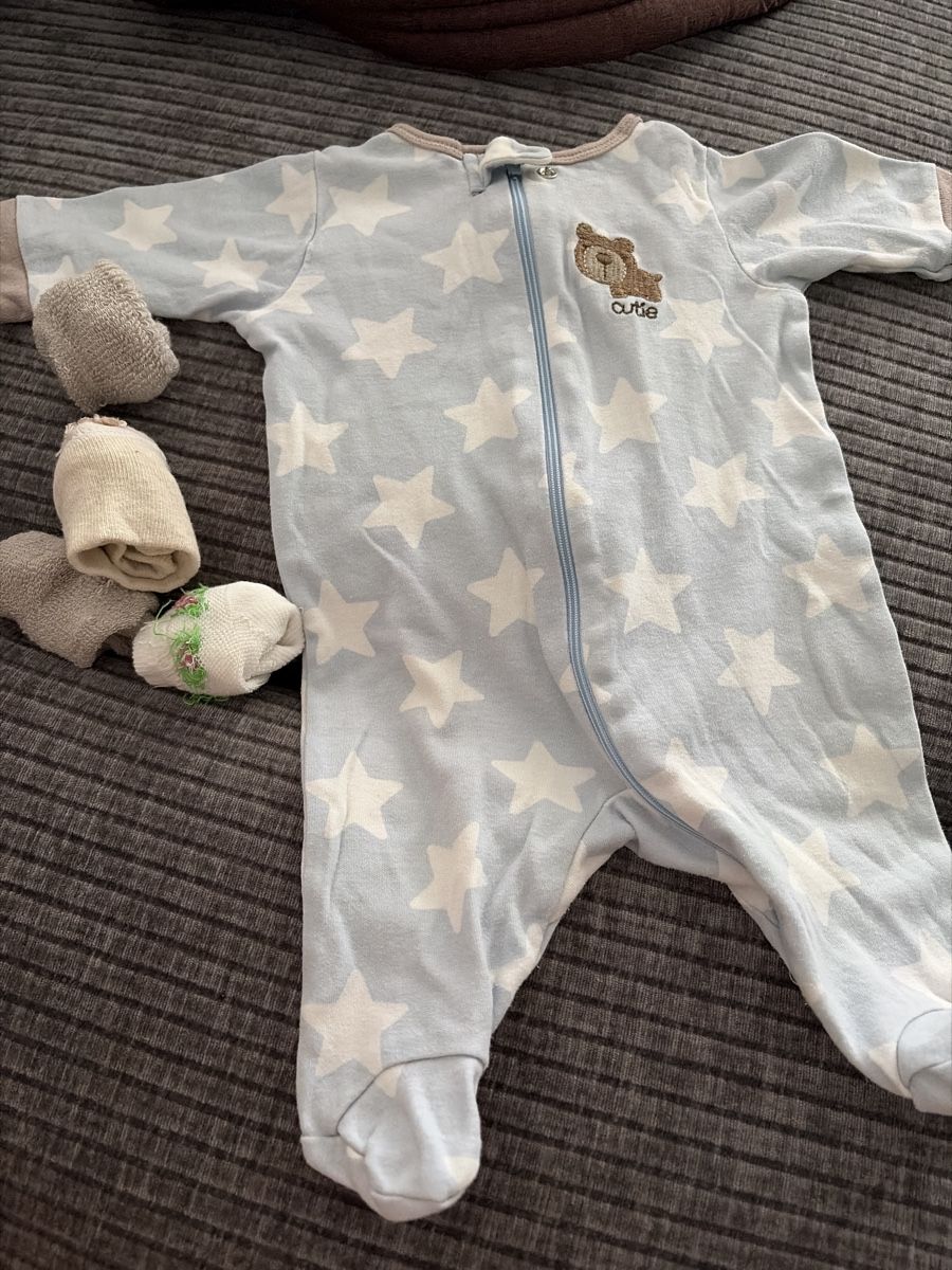 Pyjamas & Ähnliches: Strampler Grösse 50 – Gebraucht aus Glattbrugg von lola_gigi31