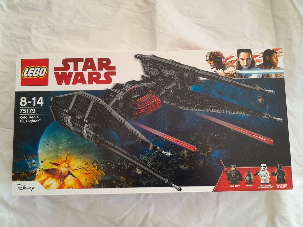 LEGO Star Wars Kylo Ren Minifigure with Cape Sith The Last Jedi 75179 sw0859
