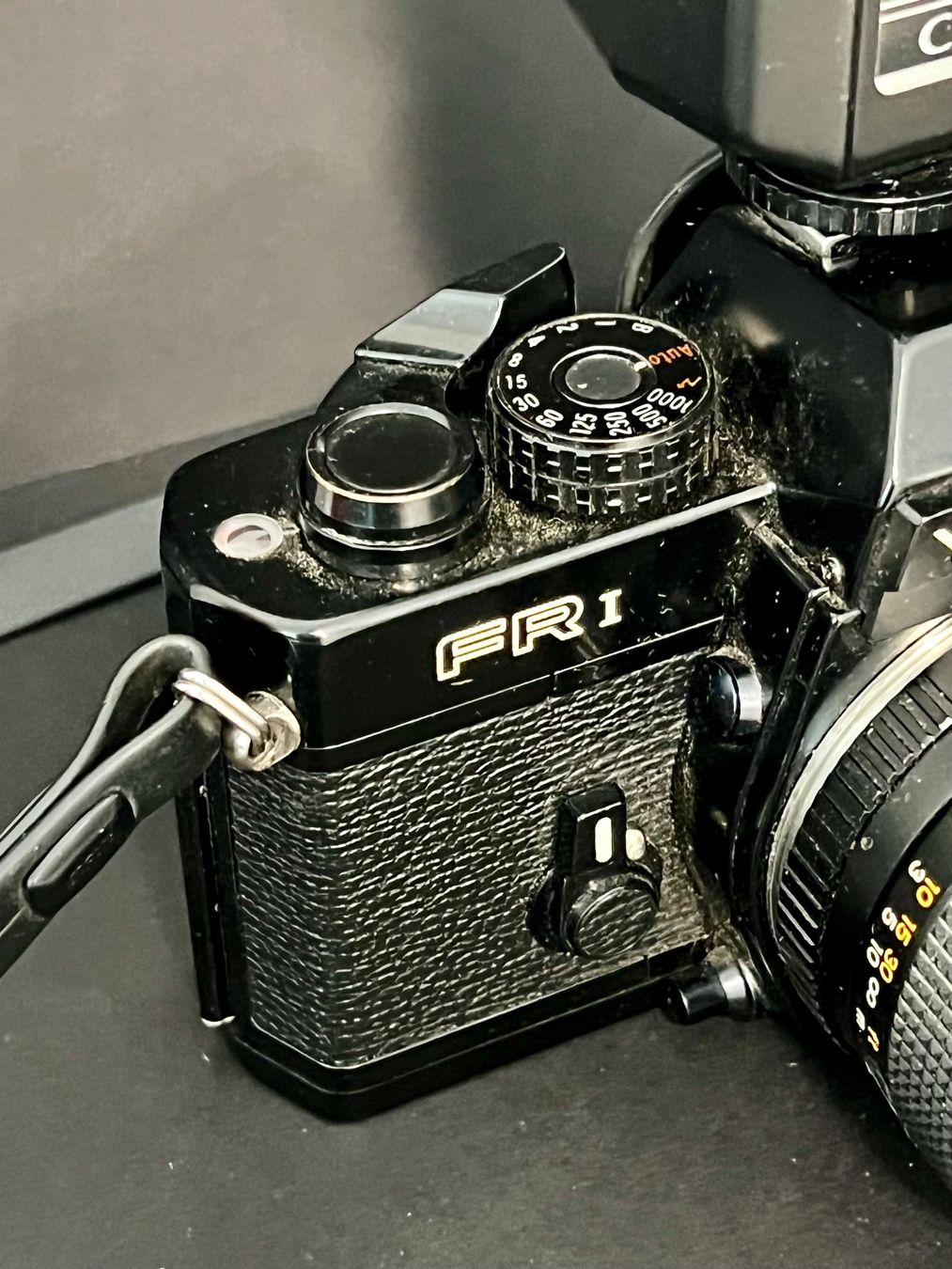 Yashica Fotocamera: Yashica FR 1 + Flash CS-220 Auto – Usato da Sion venduto da ROBY_ROBY_ROBY 2