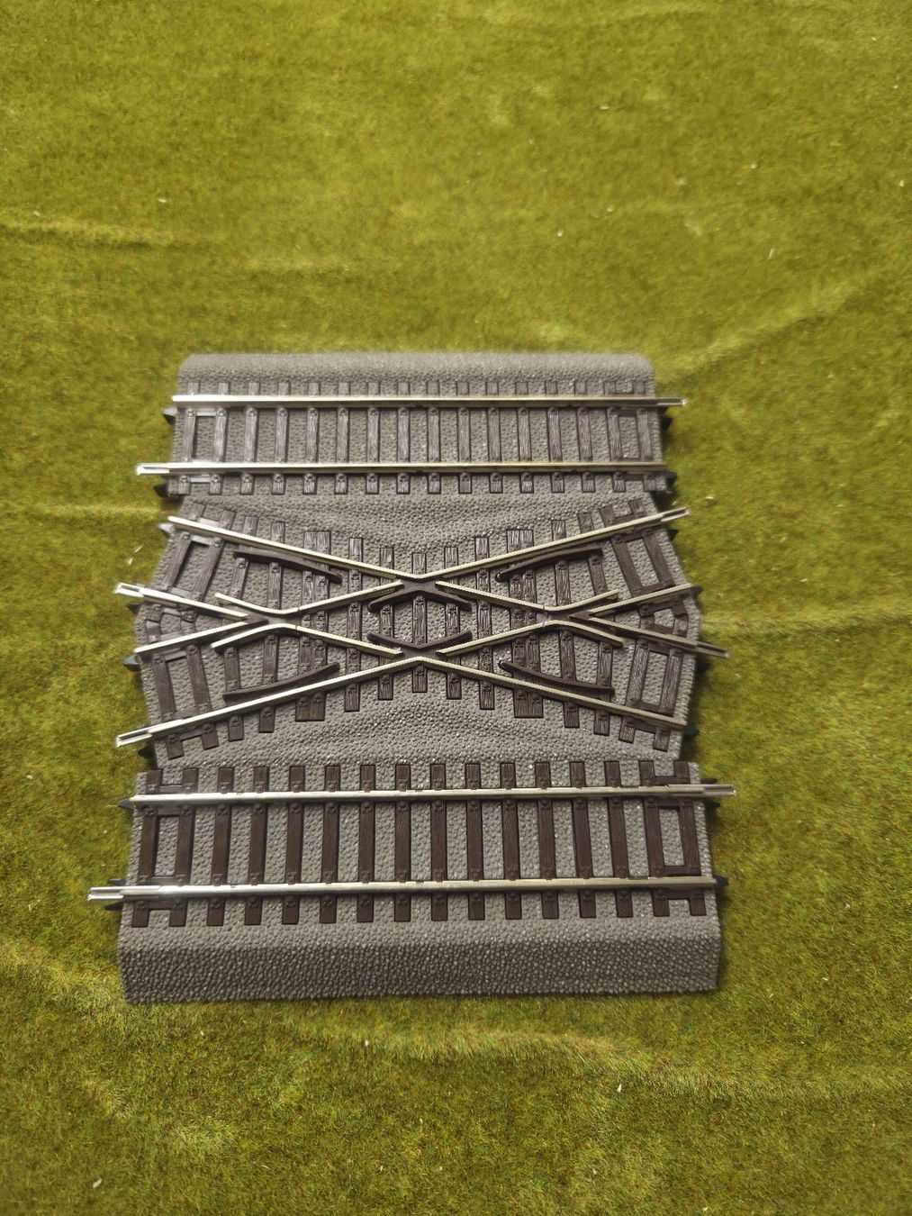 Roco 42598 H0 Herzstück für Doppelkreuzer DGV15 (Gebraucht) in ...