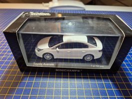 Toyota Avensis 1:43