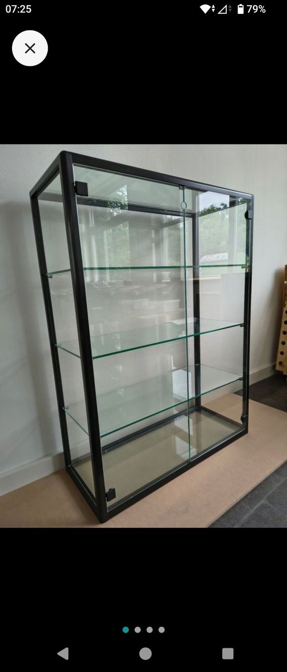 Étagères: Glas Regal Vitrine Schwarz – D'occasion à Freienstein par mar_p8mp