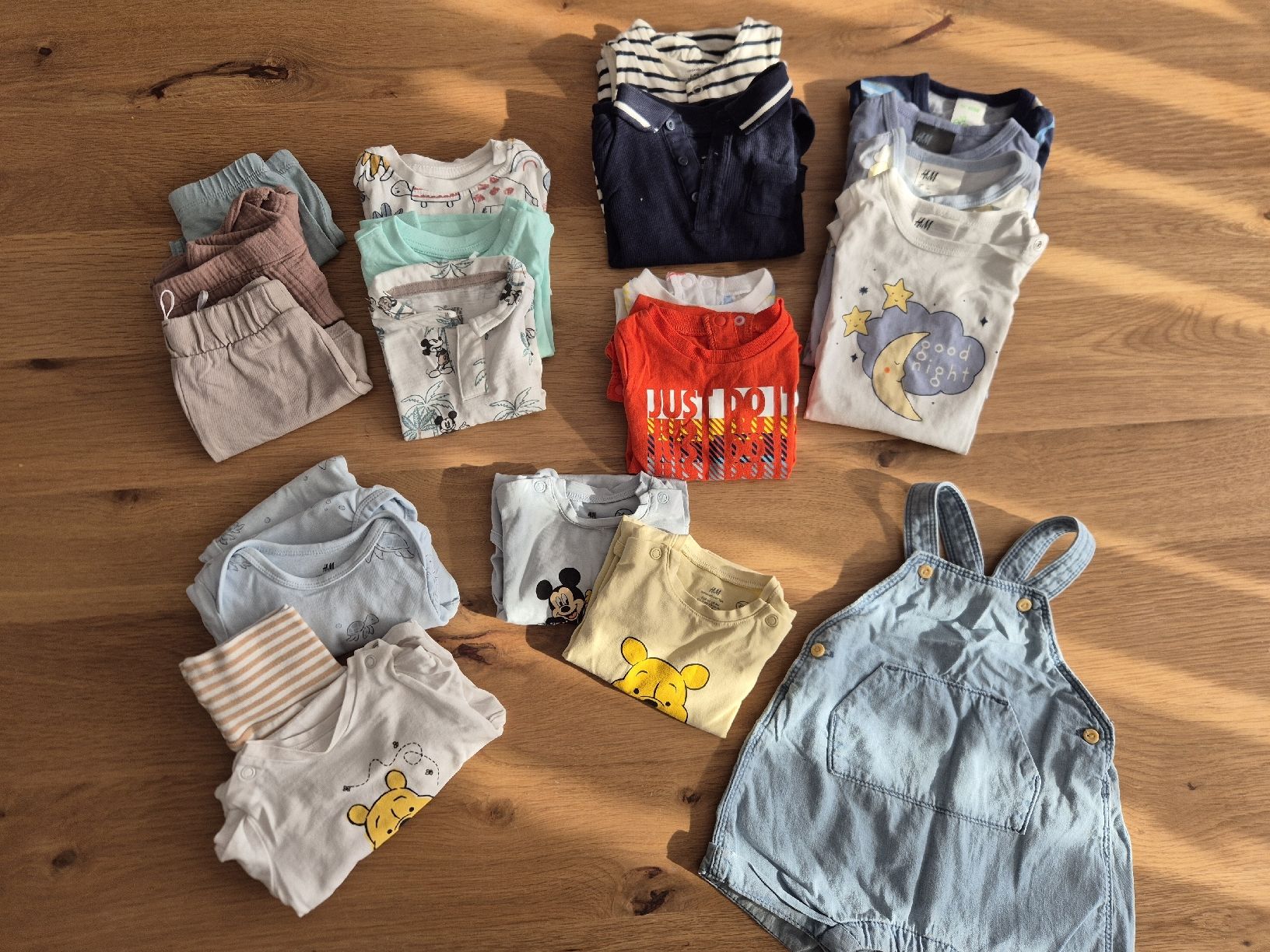 Lotti & Set di vestiti: 23-teiliges kleiderpaket grösse 62 – Usato da Regensdorf venduto da niikii7