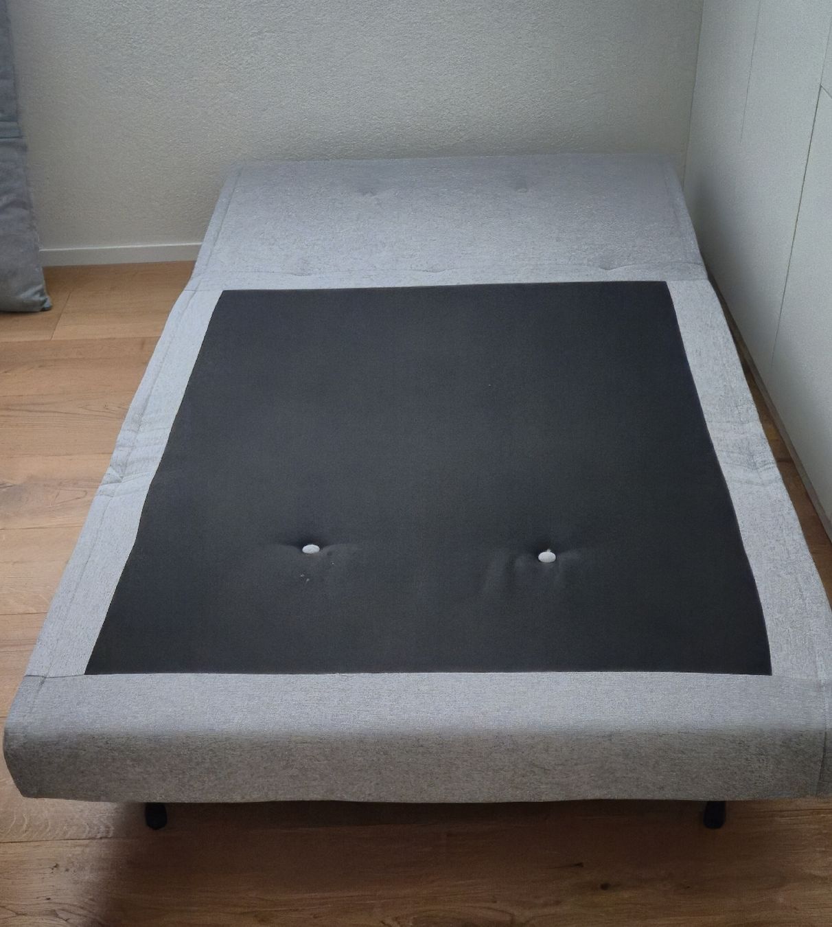 Sofas: Schlafsofa grau, Klappsofa, Bettfunktion, neuwertig – Neu (gemäss Beschreibung) aus Aedermannsdorf von Unelly 1