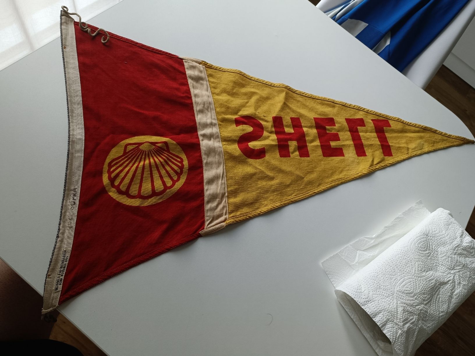 Shell Bandiere: Grosser alter Werbe Stoff Fahne / SHELL ca. 1930 – Usato da Brugg AG venduto da Ente015 1