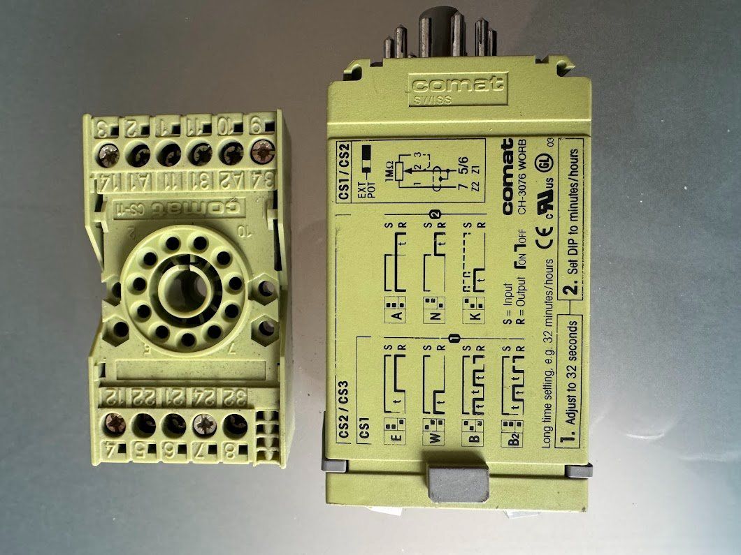 Elektronikbauteile: Comat•Multifunktion-Zeitrelais•Wechslerkontakte•230•2Wechsel – Neu (gemäss Beschreibung) aus Neuenkirch von JCQ 8