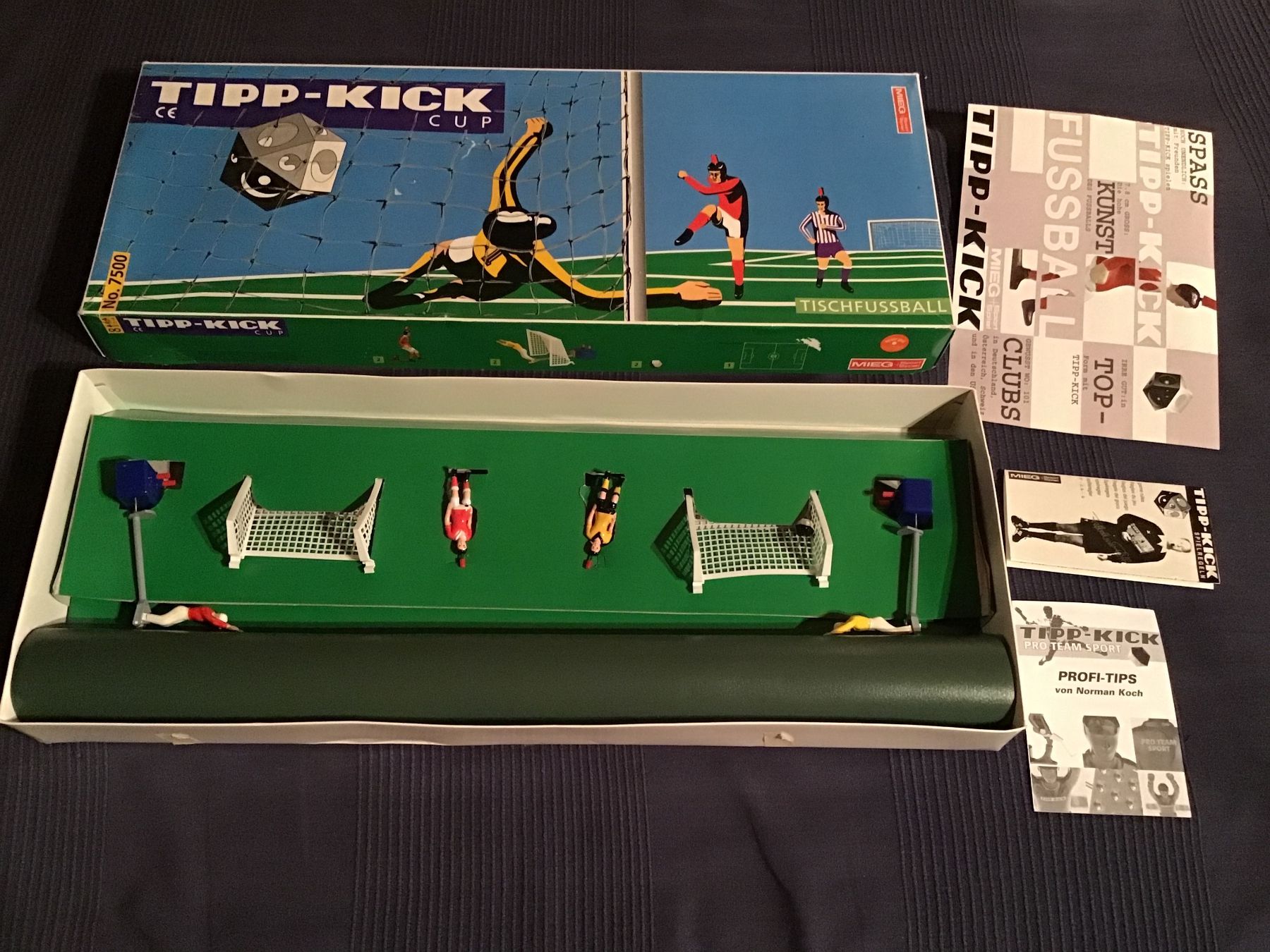Tipp Kick Giochi: Tipp-Kick Cup Tischfussball komplett – Usato da Rüti ZH venduto da Wernika1