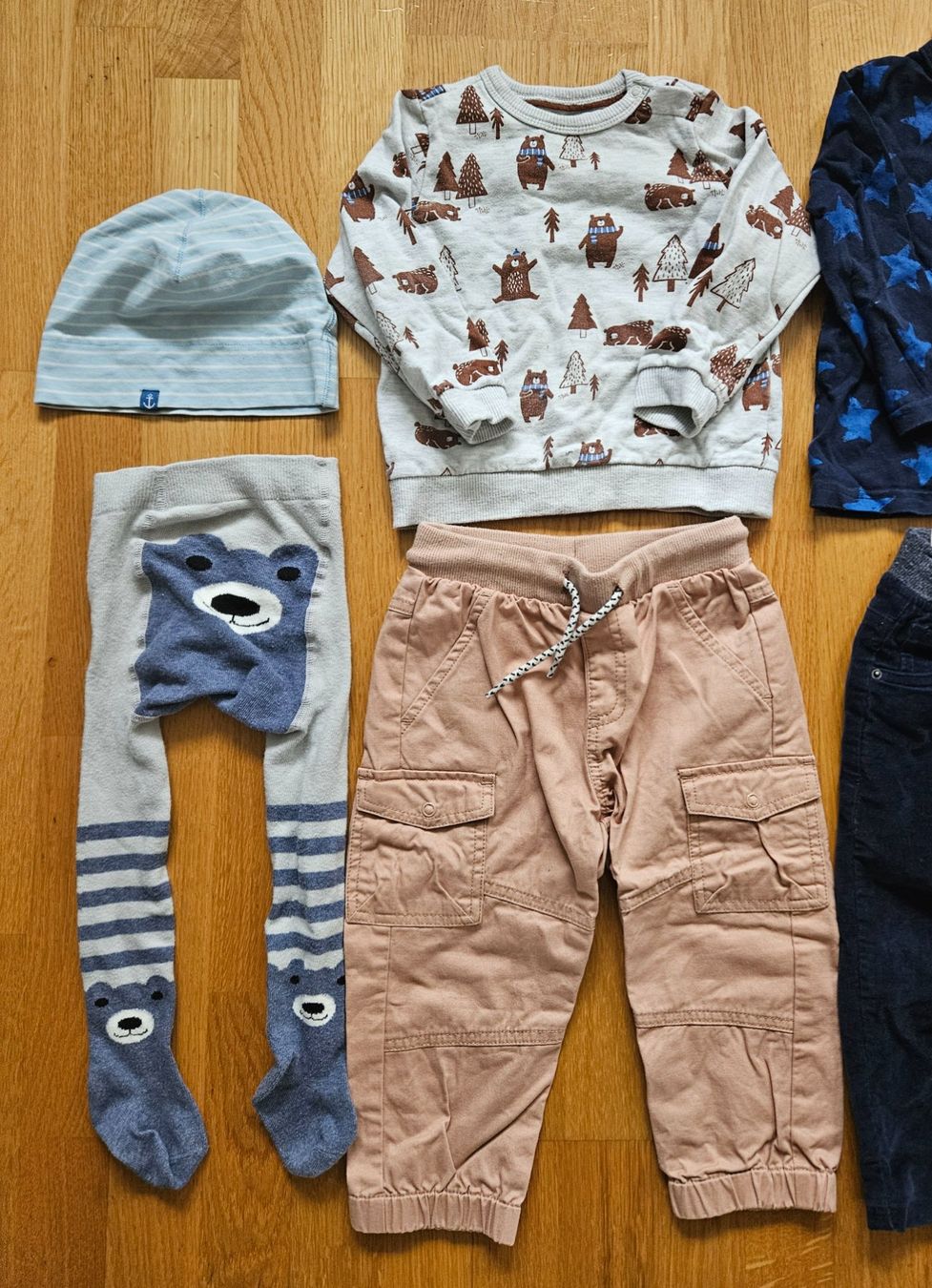 Lotti & Set di vestiti: Kleiderset Kind Grösse 86 – Usato da Utzenstorf venduto da and_c8wy 2
