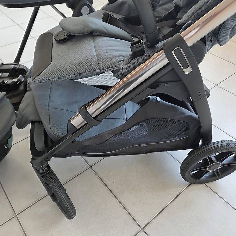 Inglesina Carrozzine: Trio Inglesina Aptica – Usato da Mendrisio venduto da sna_zfn2 2