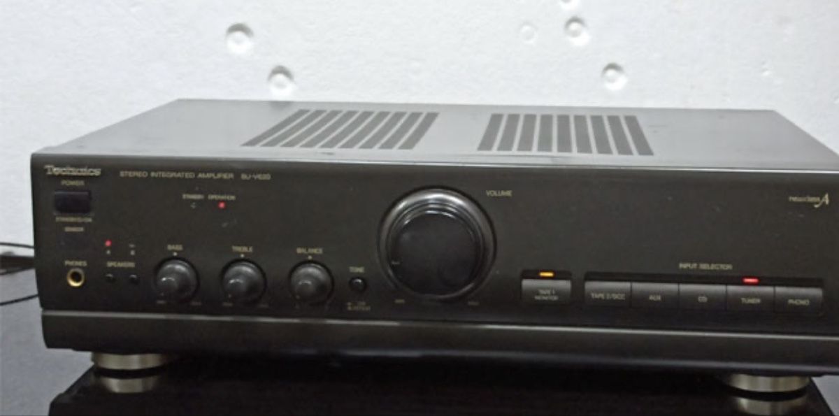 Technics Amplificatori: Technics SU-V620 TOP Stereo Verstärker – Usato da Trimbach venduto da ELITA-5 2