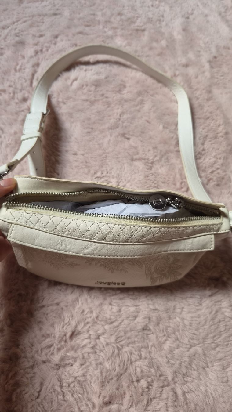 Desigual Borse da donna: Tasche Desigual weiss  – Usato da Mellingen venduto da BiBi.16 2
