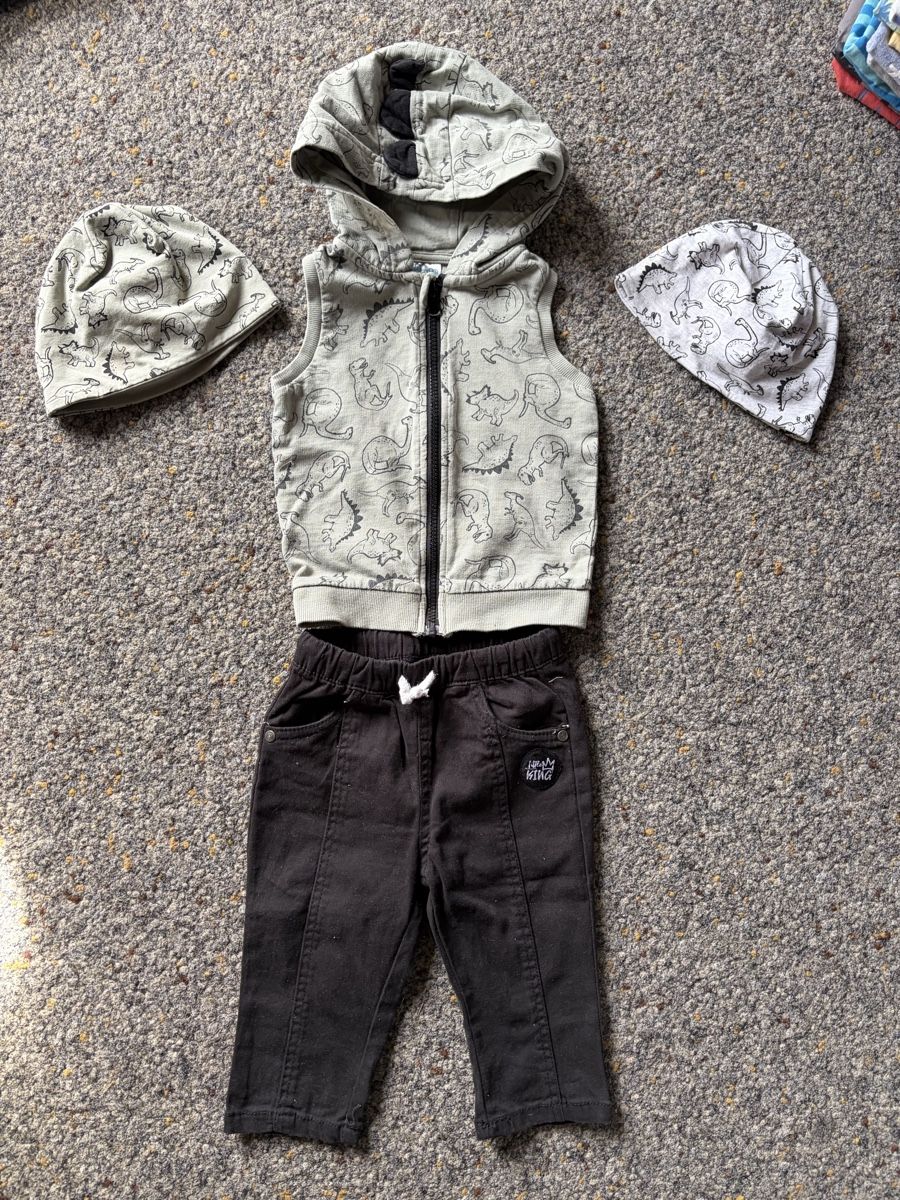 Lotti & Set di vestiti: Jungenkleidung Set – Usato da Klosters Dorf venduto da mis_y95d