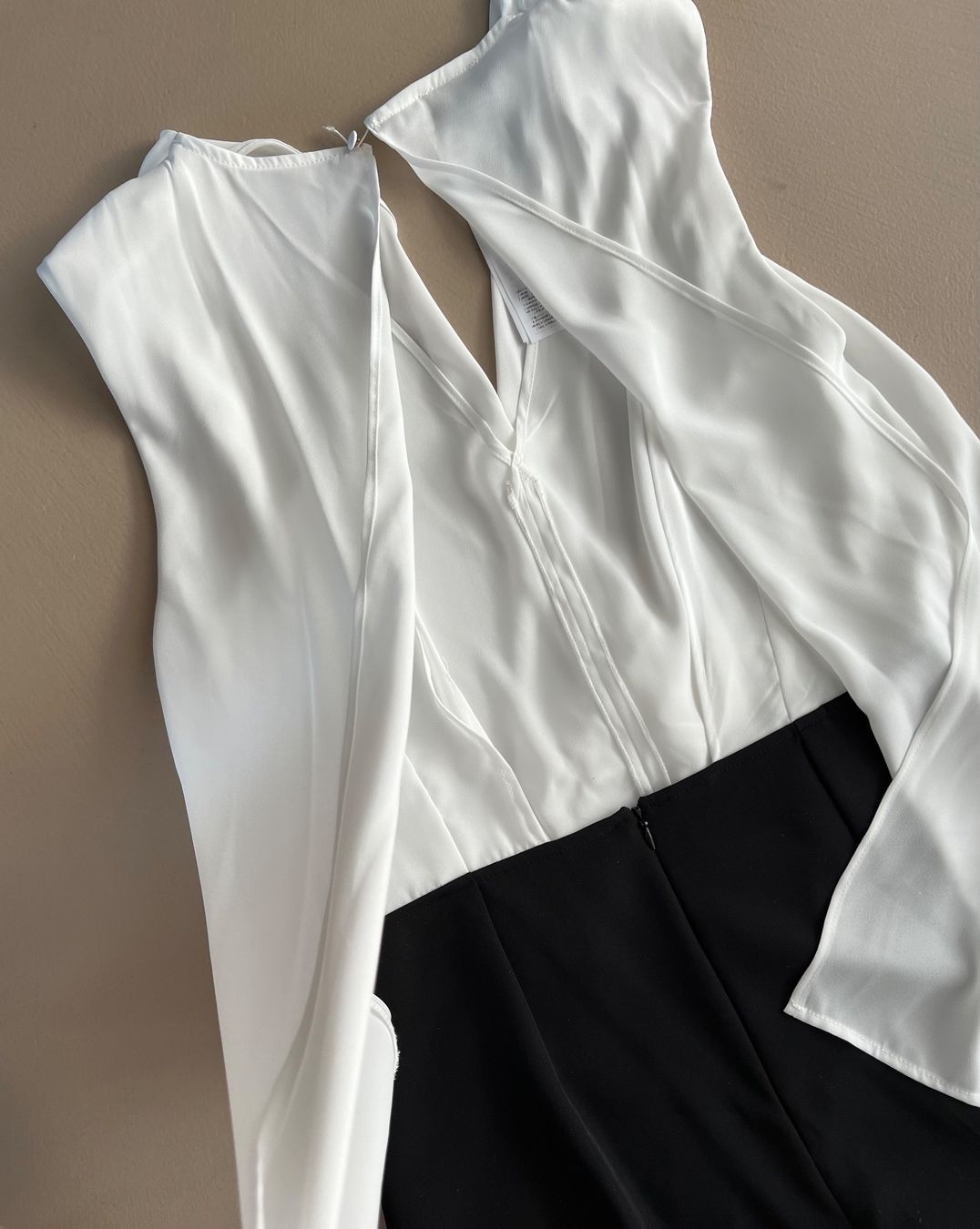 Liu Jo Tute: LIU JO Jumpsuit 🖤 – Usato da Zürich venduto da ClosetQueen 5