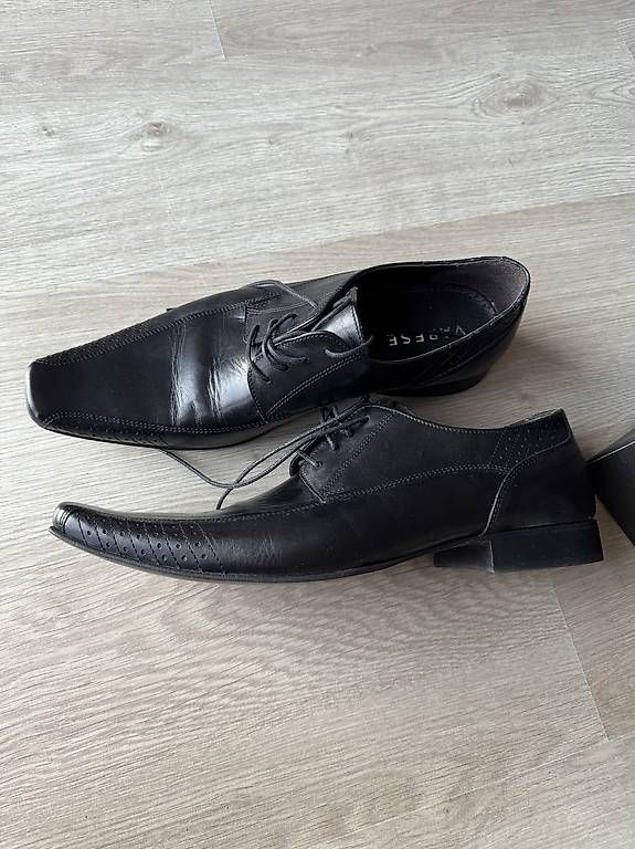 Scarpe da uomo: Varese taille 43 – Usato da Vicques venduto da JU_2824 1