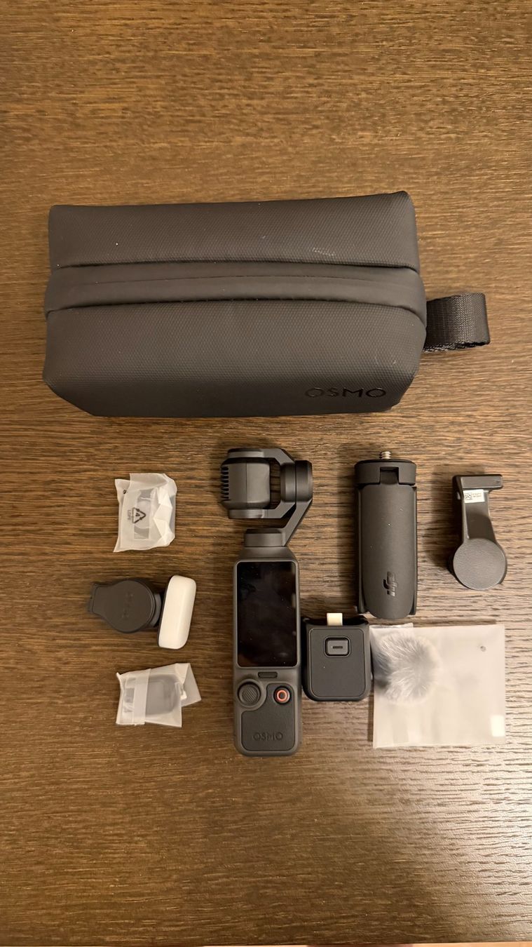 DJI Action Cam: DJI Osmo Pocket 4 Creator Combo – Usato da Cologny venduto da ame_dhz9 1