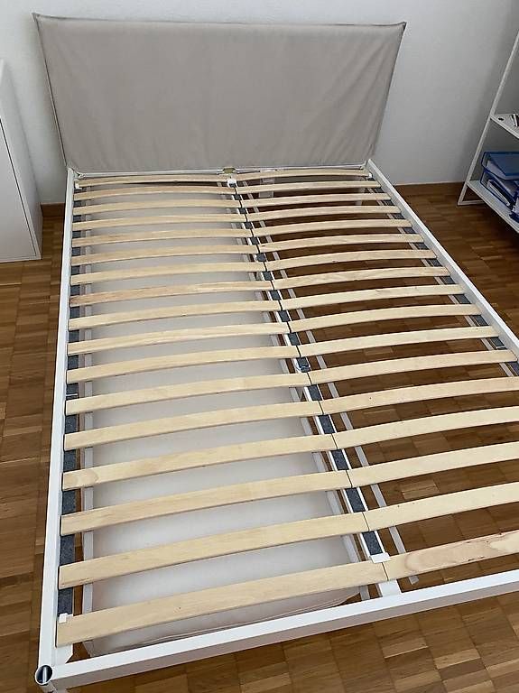 Ikea Letti: Bettgestell mit Lattenrost 1.40x2m – Usato da Zürich venduto da kat_ptq9